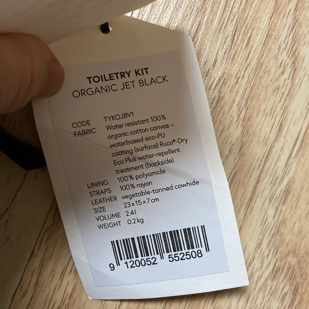 NWT QWSTION Toiletry Kit - Organic Jet Black